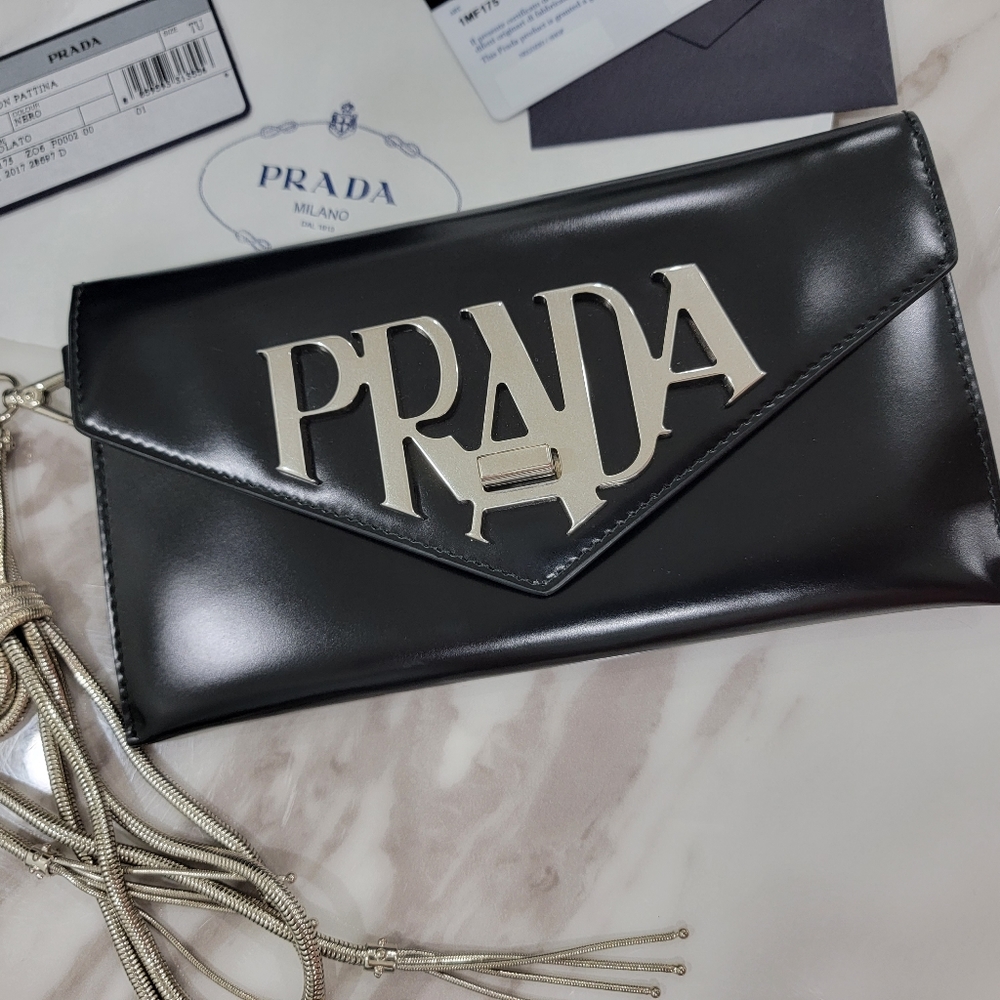 48 hrs Sale - Authentic Prada Clutch - Picture 4 of 7